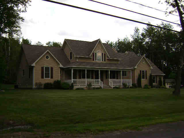 Building photograph for 186 CARMEL HILL RD N